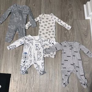 Bundle of 4 newborn gn sleepers